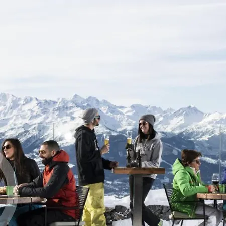 Primeroses I 43m2 I Balcony I Near The Centre 9 Min