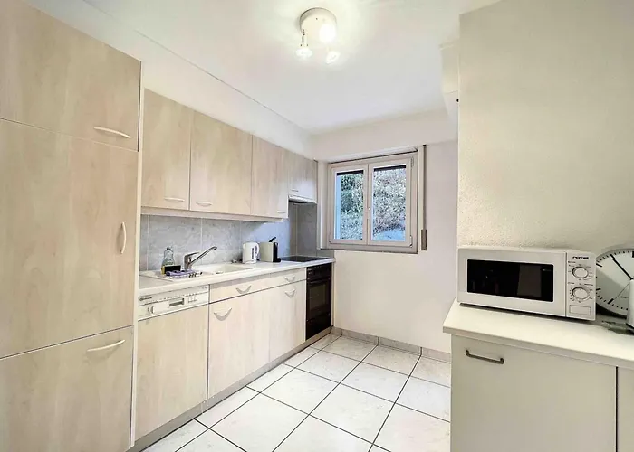 公寓 Primeroses I 43m2 I Balcony I Near The Centre 9 Min 克莱恩 蒙塔纳