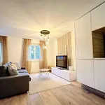 Primeroses I 43m2 I Balcony I Near The Centre 9 Min 公寓
