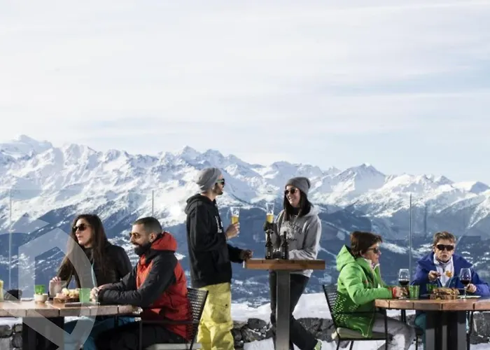 Primeroses I 43m2 I Balcony I Near The Centre 9 Min